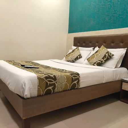 Hotel Golden Nest Popular Residency Mumbai Luaran gambar