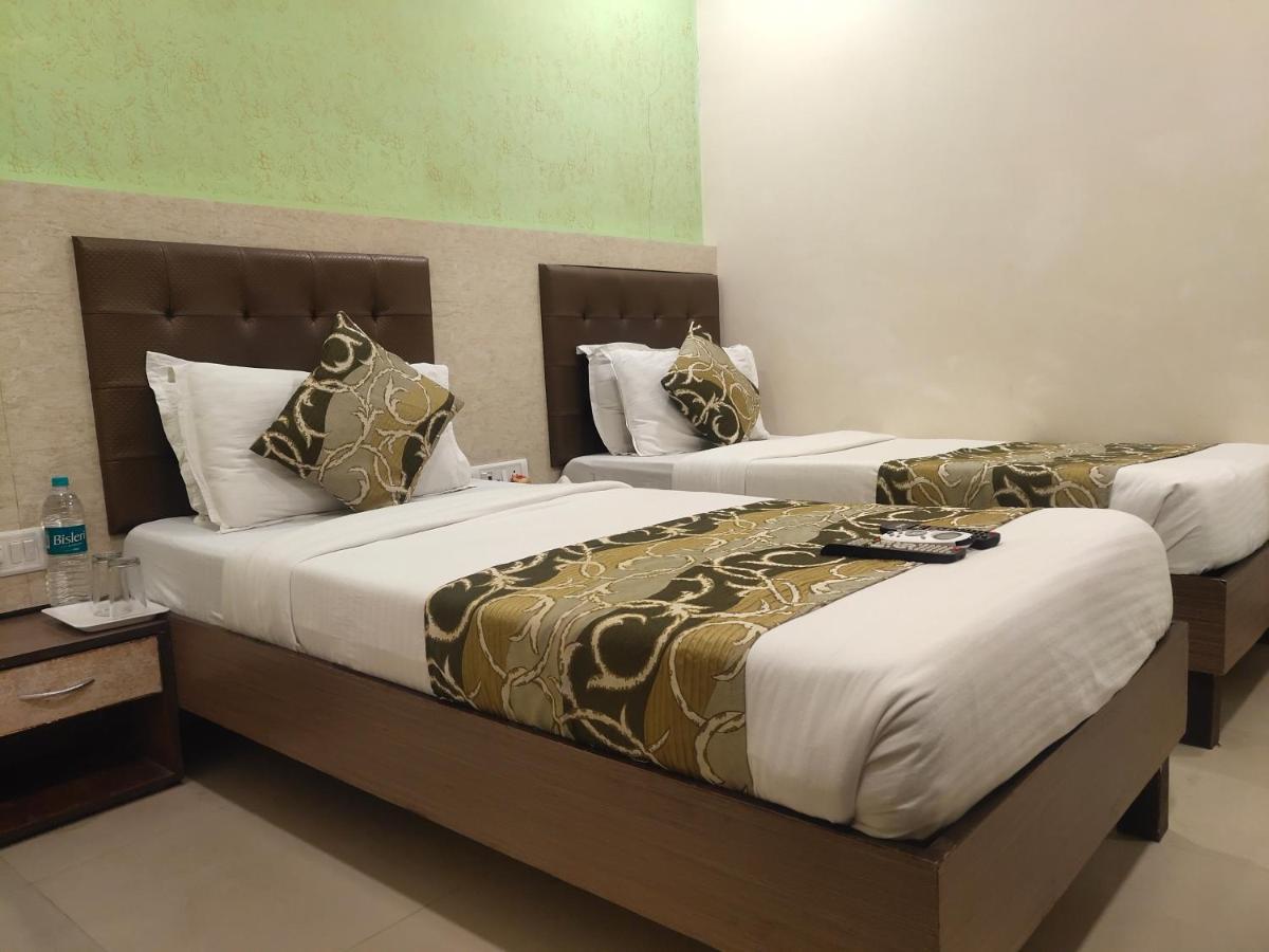 Hotel Golden Nest Popular Residency Mumbai Luaran gambar